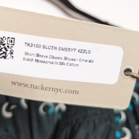 Tucker Short Sleeve Classic Blouse Emerald Dutch Blossoms in Silk Cotton - Picture 5 of 8